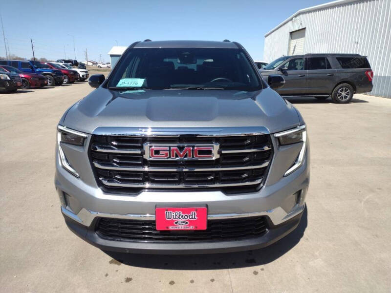 2024 GMC Acadia Elevation