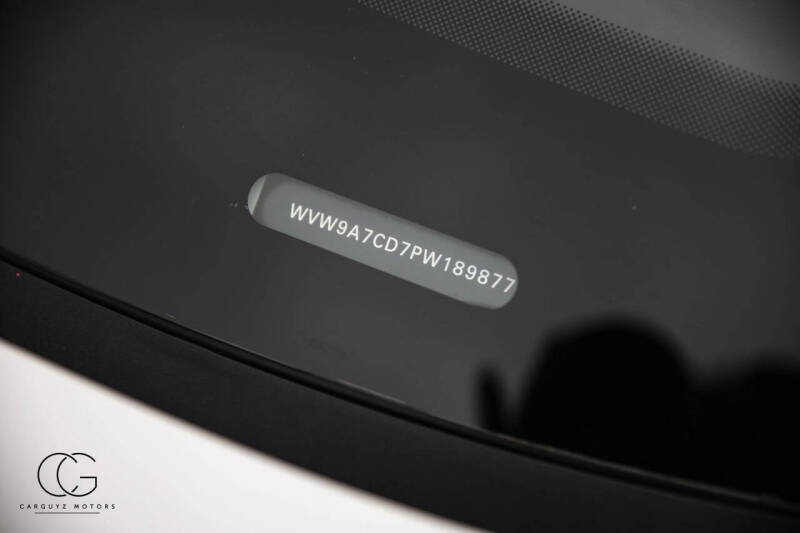 2023 Volkswagen Golf GTI 40th Anniversary Edition