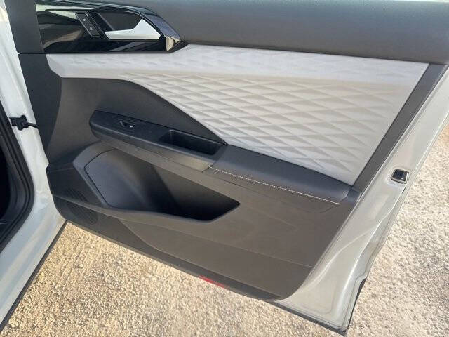 2024 Volkswagen Taos S