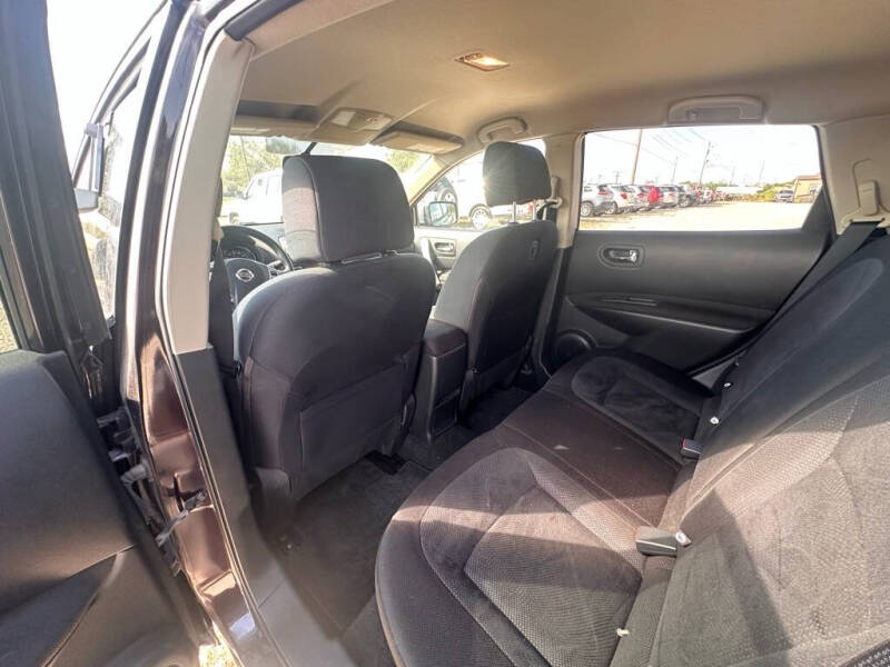 2013 Nissan Rogue SV w/SL Package