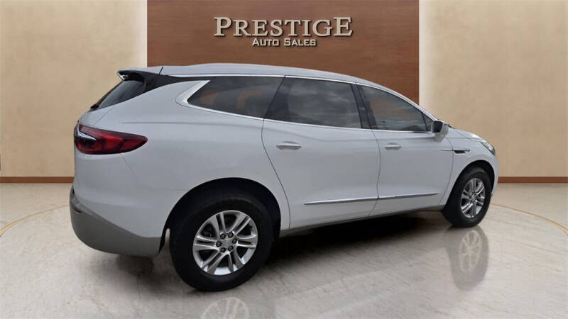 2020 Buick Enclave Essence