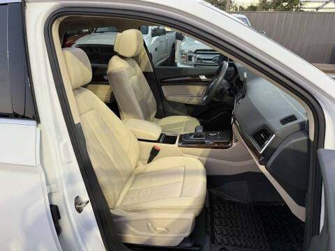 2019 Audi Q5 quattro Premium 45 TFSI