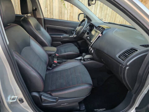 2024 Mitsubishi Outlander Sport SE