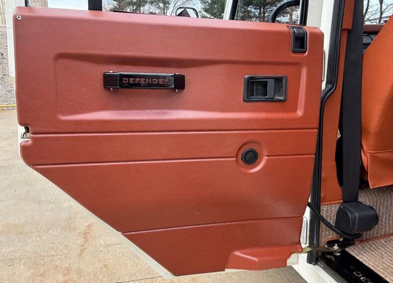 1988 Land Rover Defender