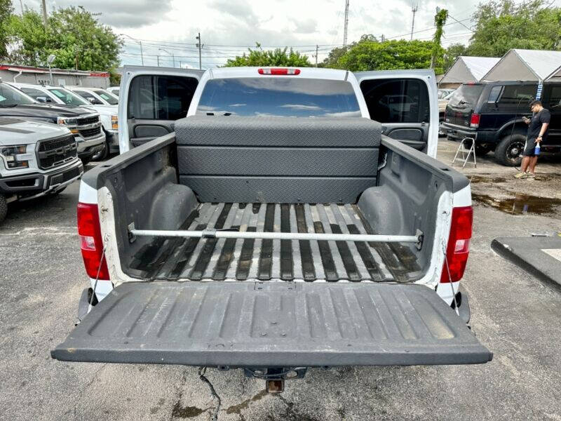 2014 Chevrolet Silverado 2500HD  - $26,995