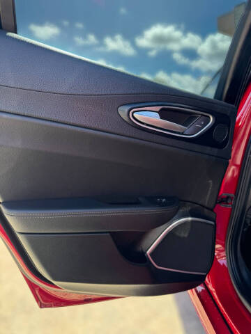 2019 Alfa Romeo Giulia Sport