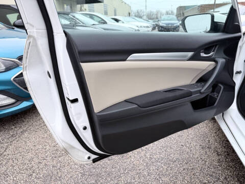 2017 Honda Civic LX-P