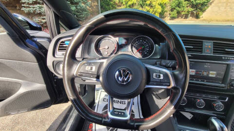 2017 Volkswagen Golf GTI Sport