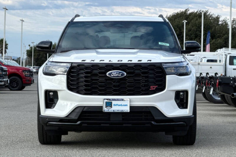 2025 Ford Explorer ST