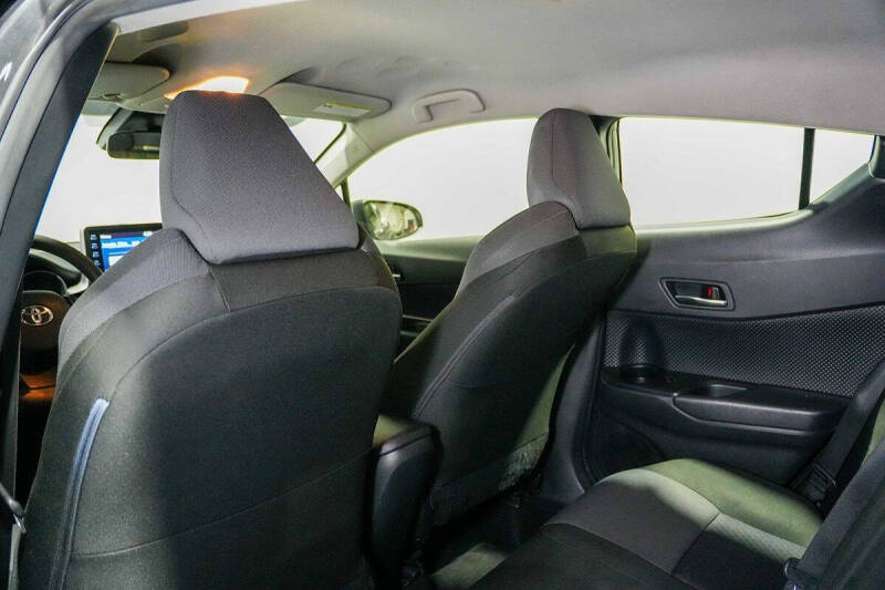 2021 Toyota C-HR LE