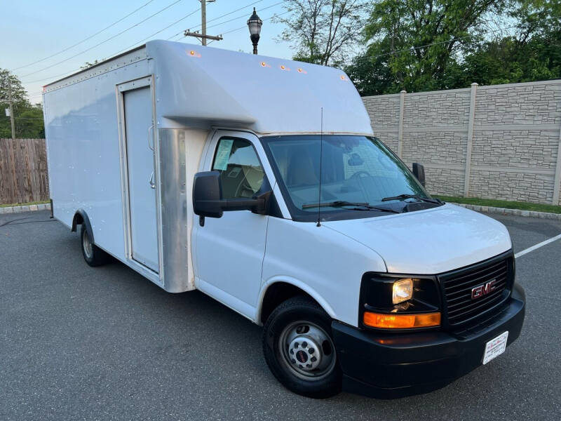 2017 GMC Savana for sale at Speedway Motors in Paterson NJ