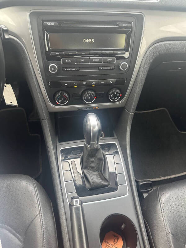 2015 Volkswagen Passat
