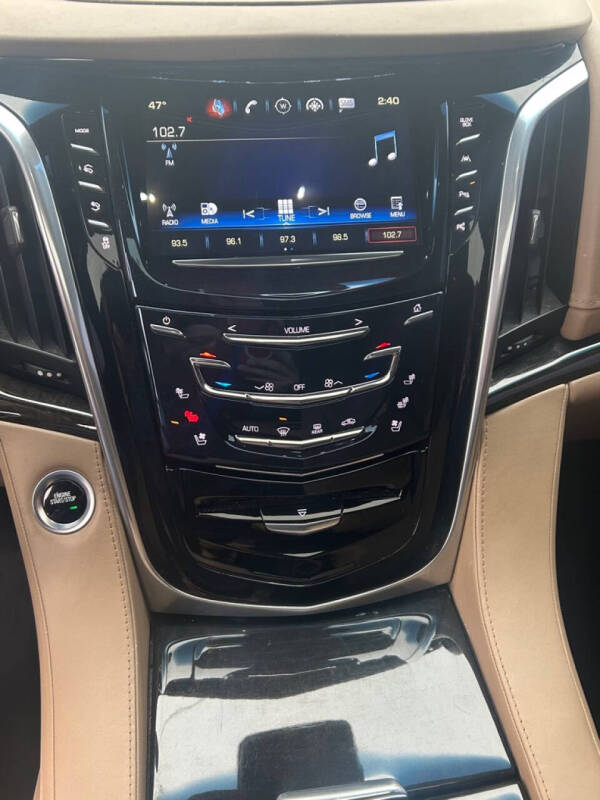 2018 Cadillac Escalade Platinum