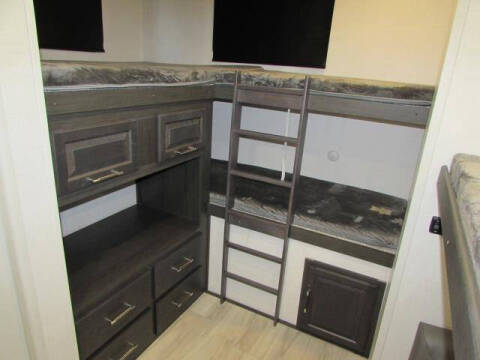 2025 KEYSTONE A 378BH