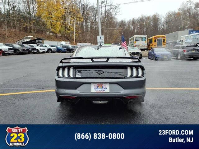 2022 Ford Mustang EcoBoost Premium