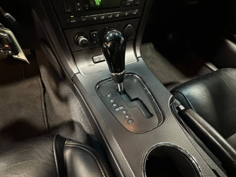 2003 Ford Thunderbird