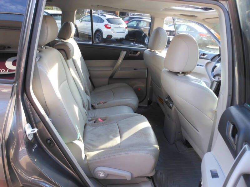 2009 Toyota Highlander Sport