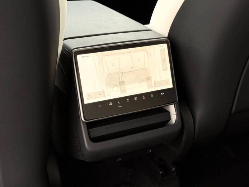 2026 Tesla Model Y Premium