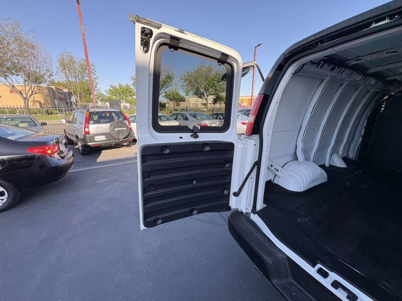 2007 GMC Savana 2500