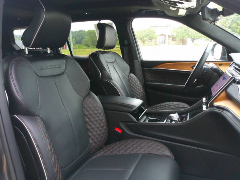 2023 Jeep Grand Cherokee L Summit Reserve