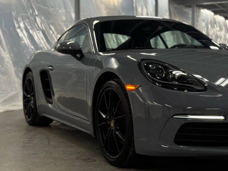 2024 Porsche 718 Cayman