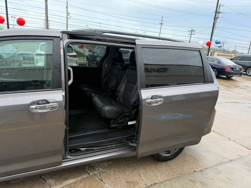 2017 Toyota Sienna