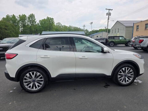 2022 Ford Escape Titanium