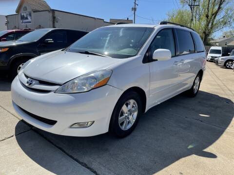 2008 Toyota Sienna for sale at Auto 4 wholesale LLC in Parma OH