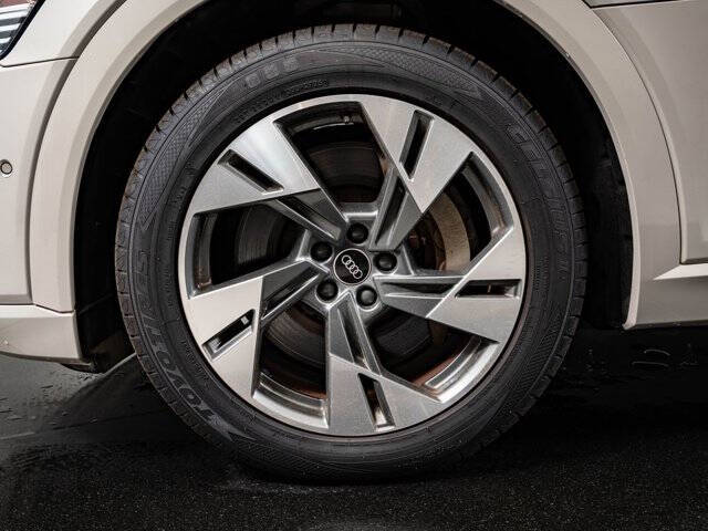 2021 Audi e-tron quattro Premium