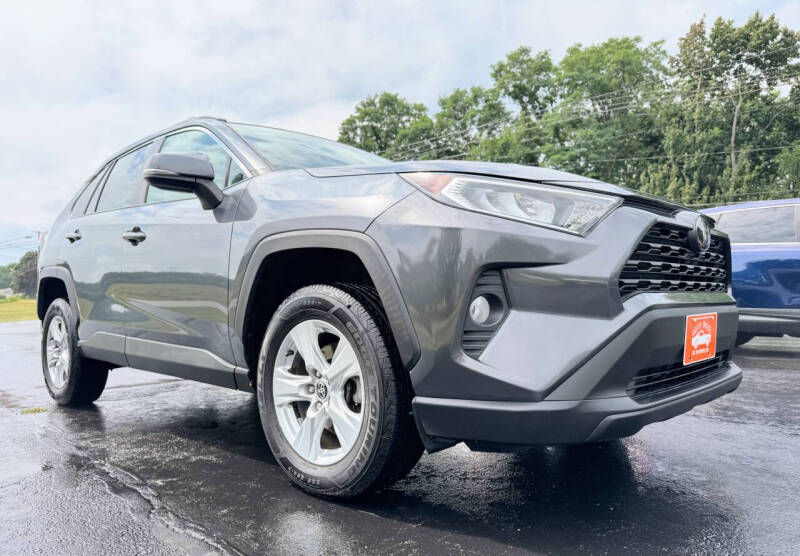 2020 Toyota RAV4 XLE