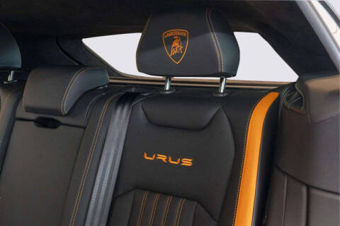 2024 Lamborghini Urus S