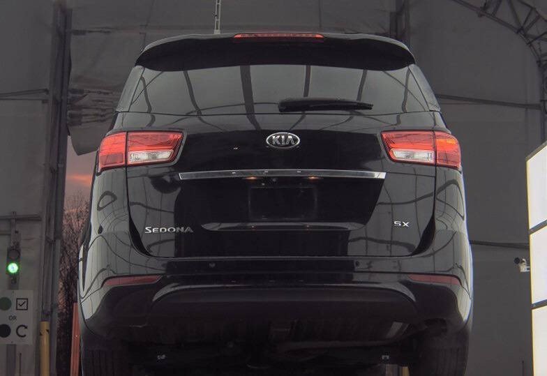 2016 Kia Sedona SX