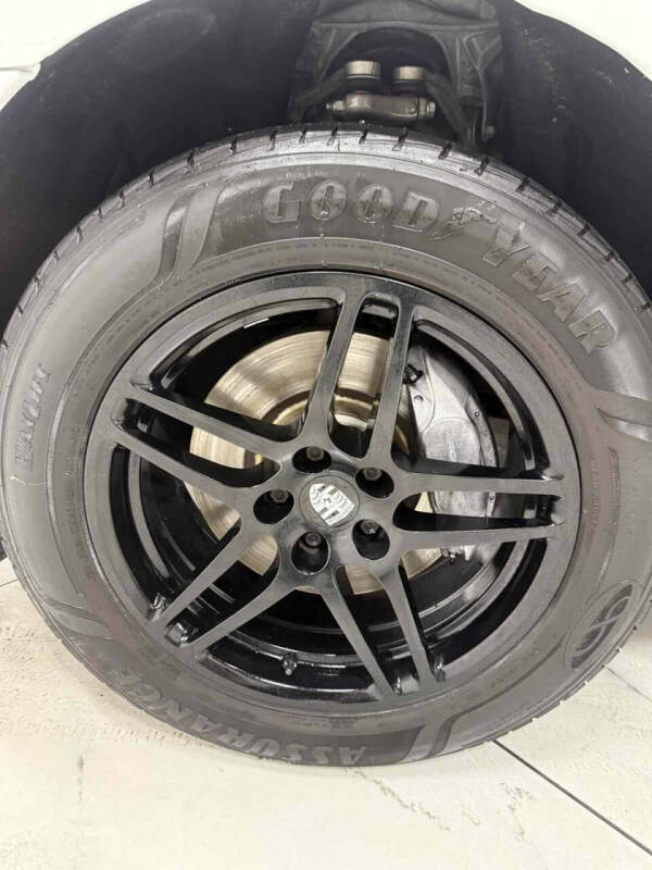 2017 Porsche Macan