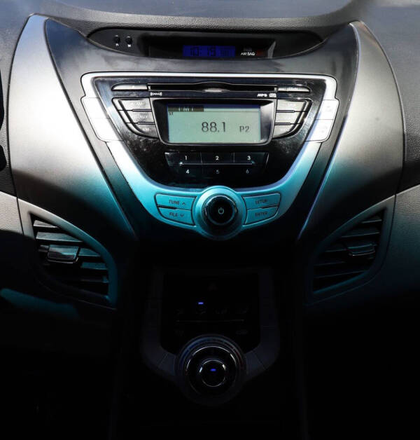 2012 Hyundai Elantra