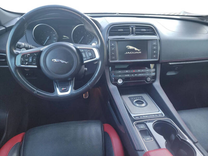 2017 Jaguar F-PACE S