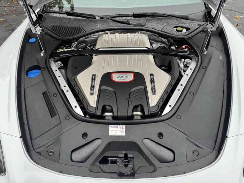 2018 Porsche Panamera Turbo