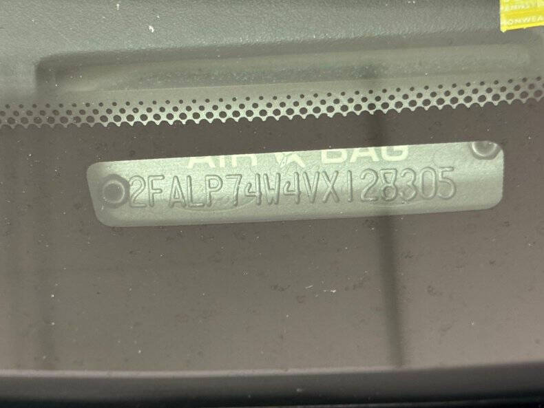 1997 Ford Crown Victoria LX