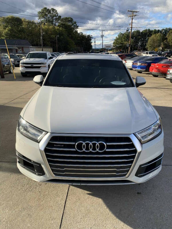 2018 Audi Q7 Premium's photo