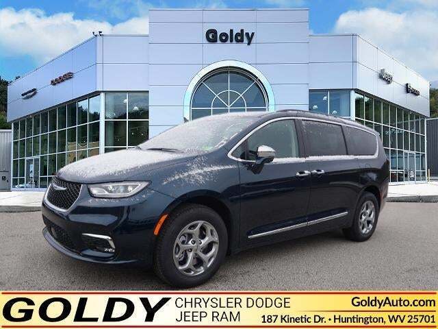 2022 Chrysler Pacifica for sale at Goldy Chrysler Dodge Jeep Ram Mitsubishi in Huntington WV