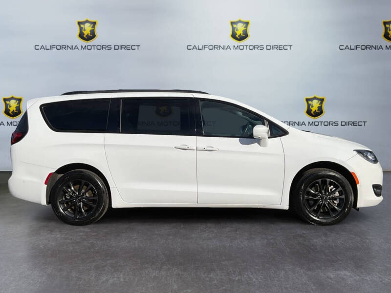 2020 Chrysler Pacifica Launch Edition