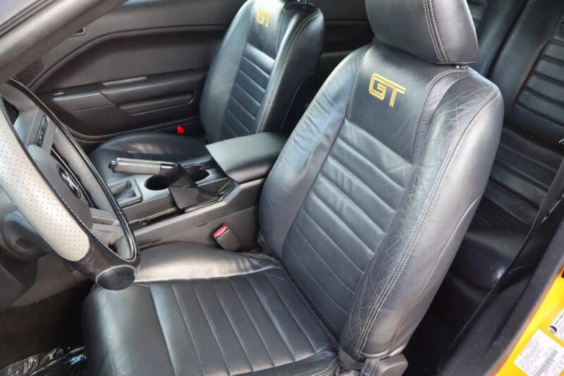 2007 Ford Mustang GT Deluxe
