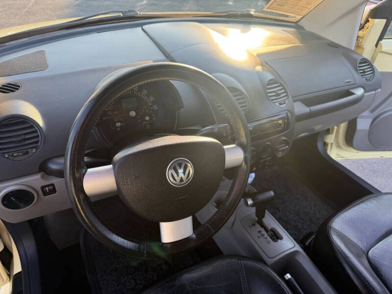 2004 Volkswagen New Beetle Convertible GLS