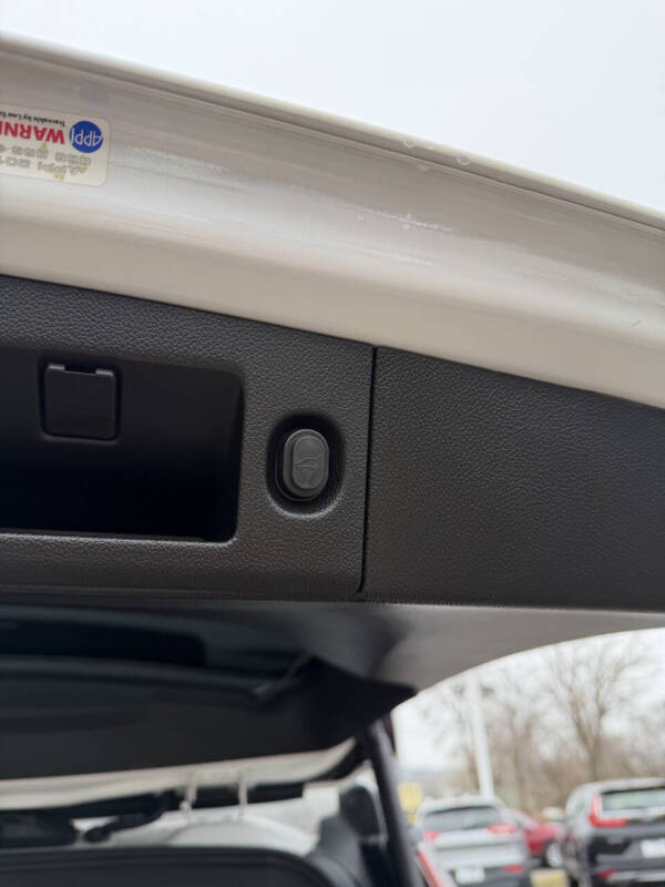 2017 Cadillac Escalade Platinum