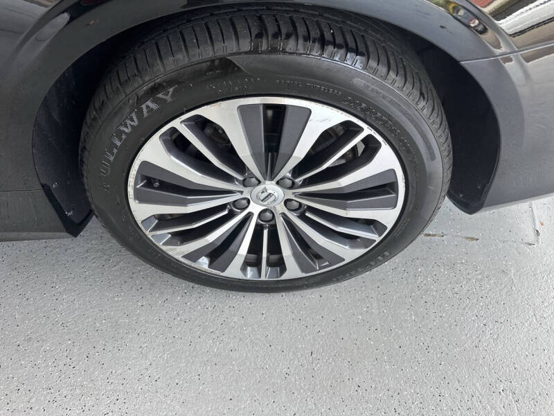 2020 Volvo S90 T6 Momentum