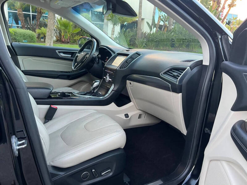2017 Ford Edge Titanium
