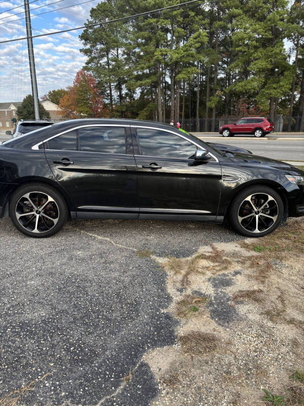 2015 Ford Taurus Limited
