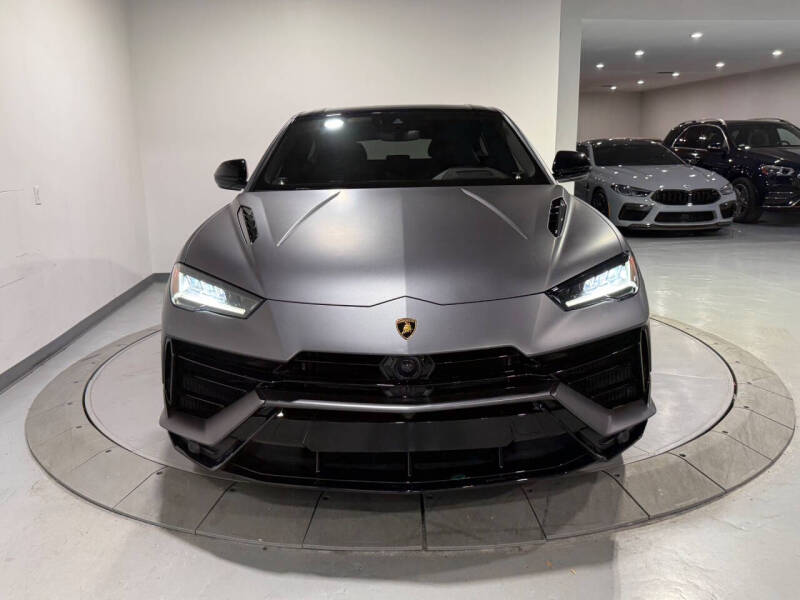 2023 Lamborghini Urus S