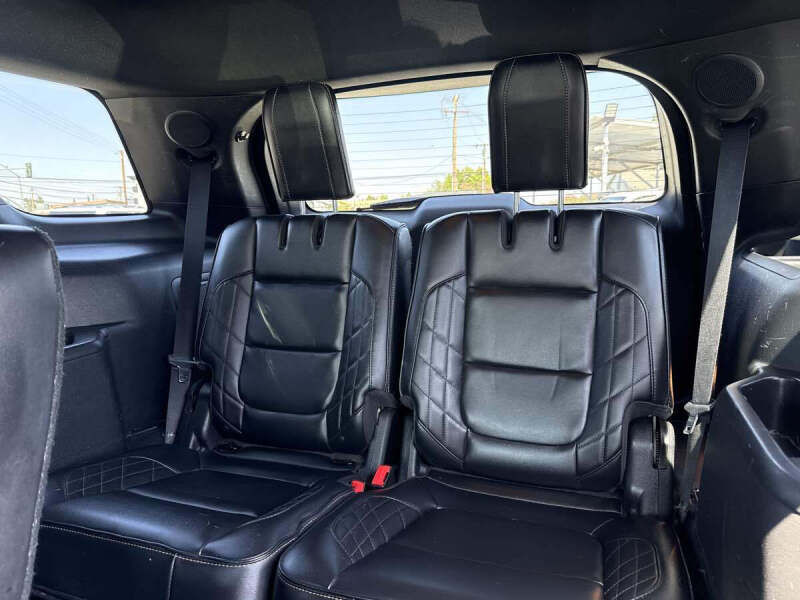2017 Ford Explorer Platinum