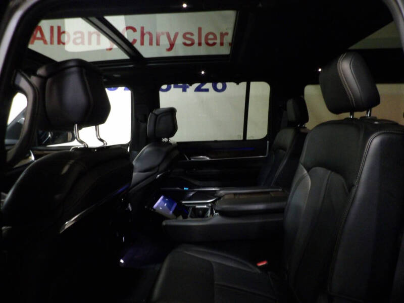 2024 Jeep Grand Wagoneer L