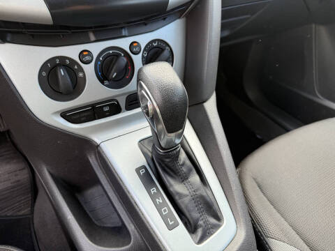 2012 Ford Focus SE